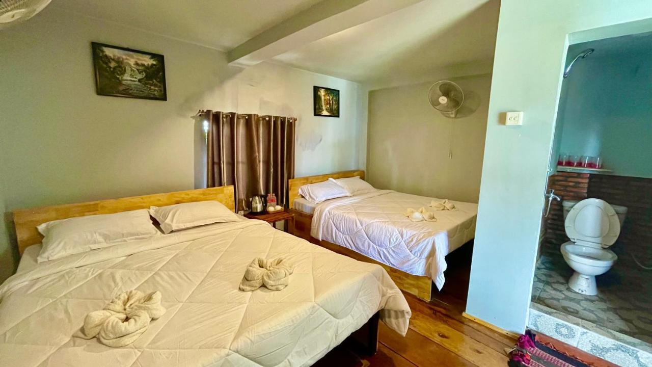 The Cliff Hostel, M'Pay Bay Đảo Koh Rong Samloem Ngoại thất bức ảnh