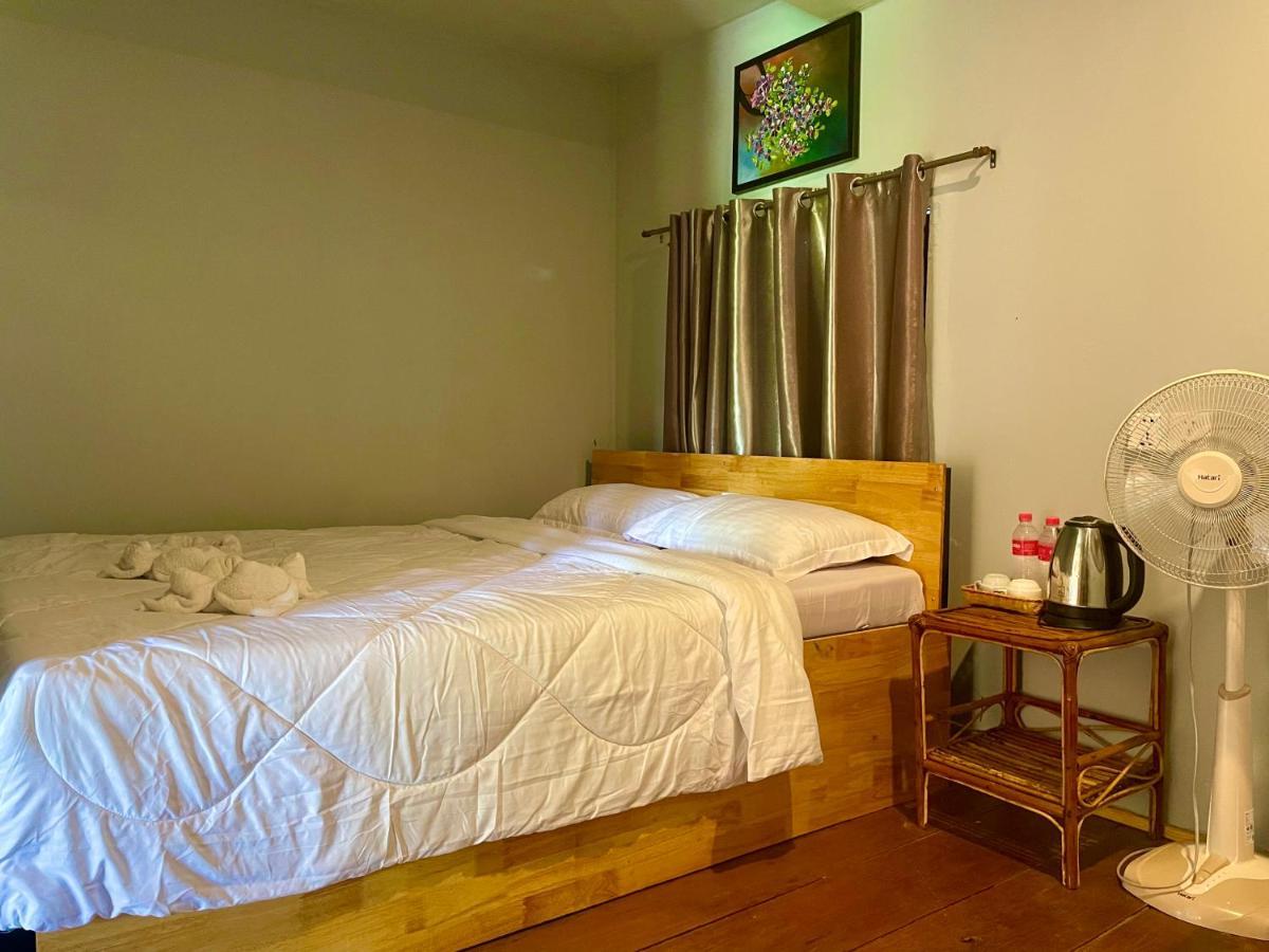 The Cliff Hostel, M'Pay Bay Đảo Koh Rong Samloem Ngoại thất bức ảnh